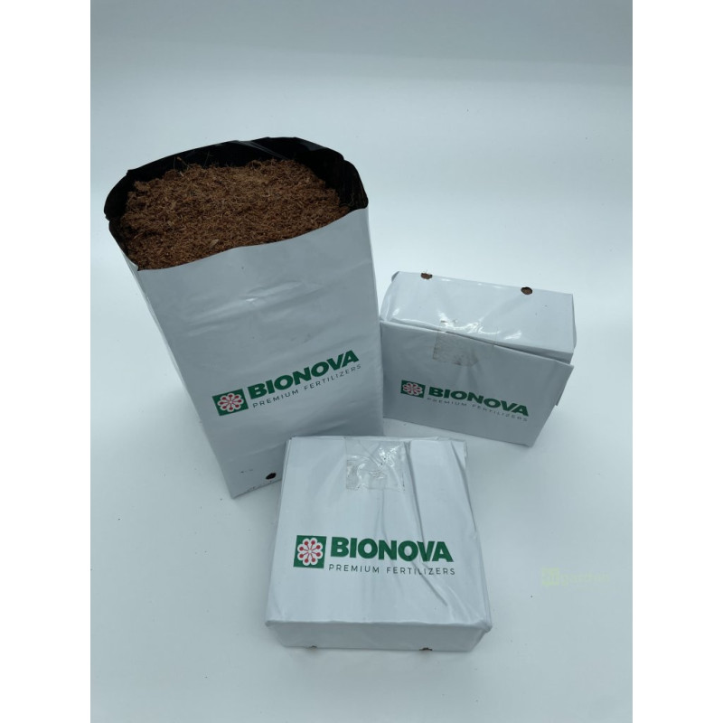 BioNova Open Top Coco Bag 6 L - lisovaný kokos včetně květináču